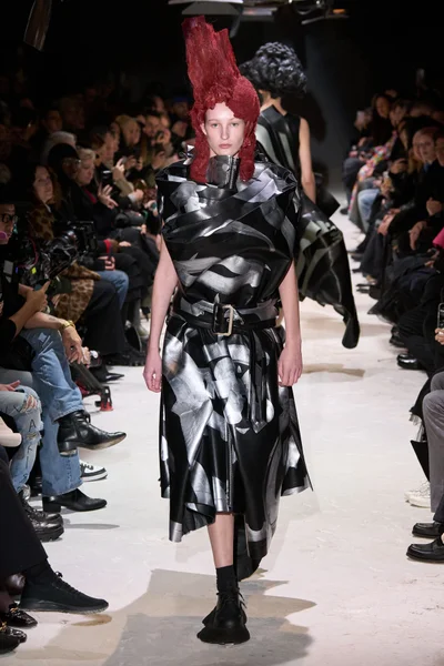 Look 7